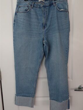 Abercrombie & Fitch Light Blue Cropped Women's Jeans with Cuffed Hem